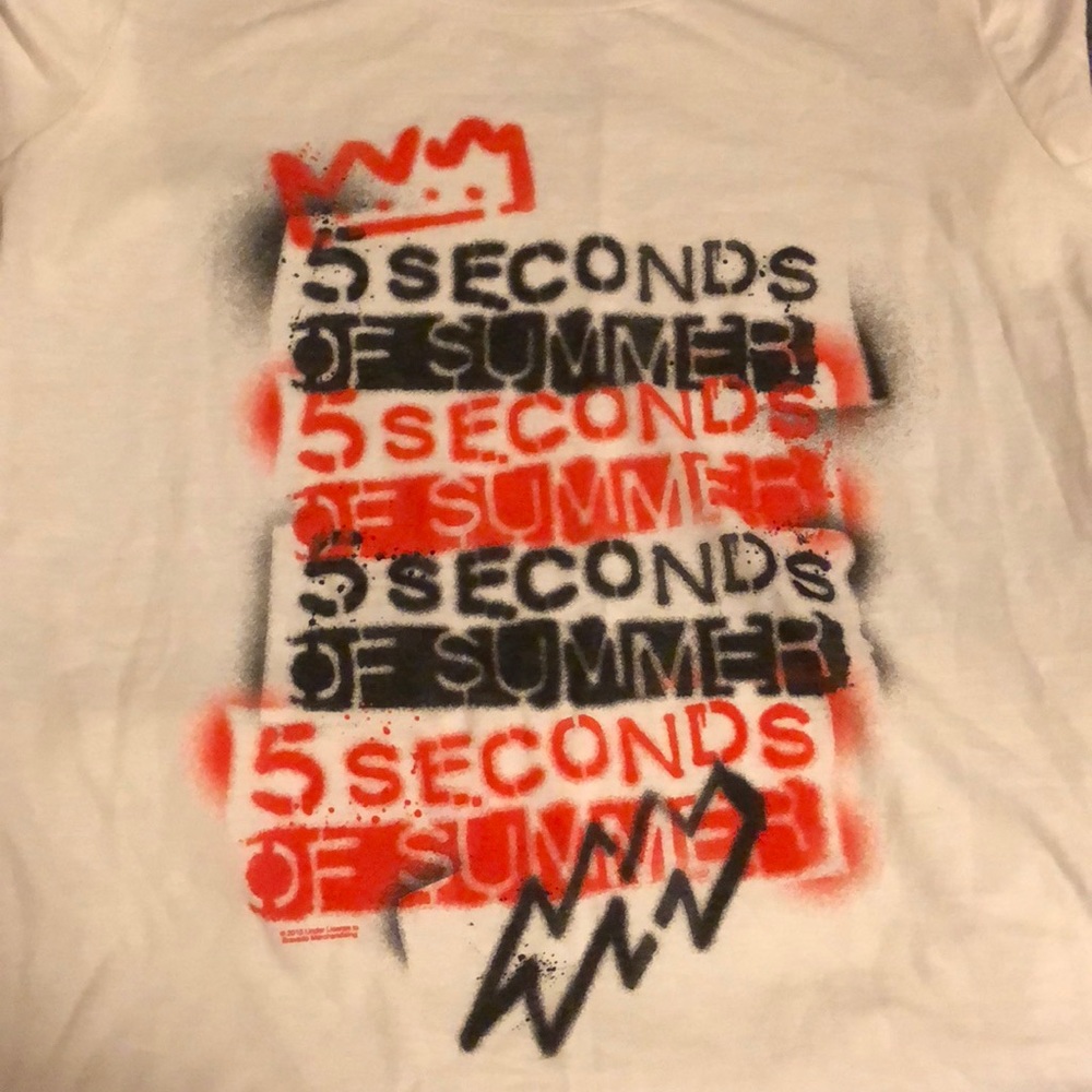 5 seconds of Summer(5sos) band t-shirt